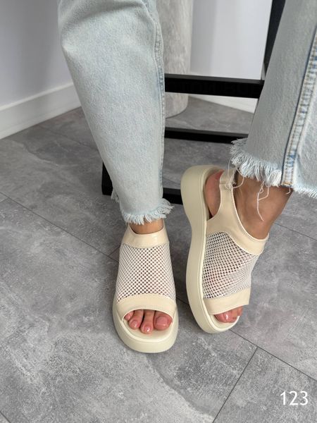 Кожаные босоножки на платформе Т123 фото
